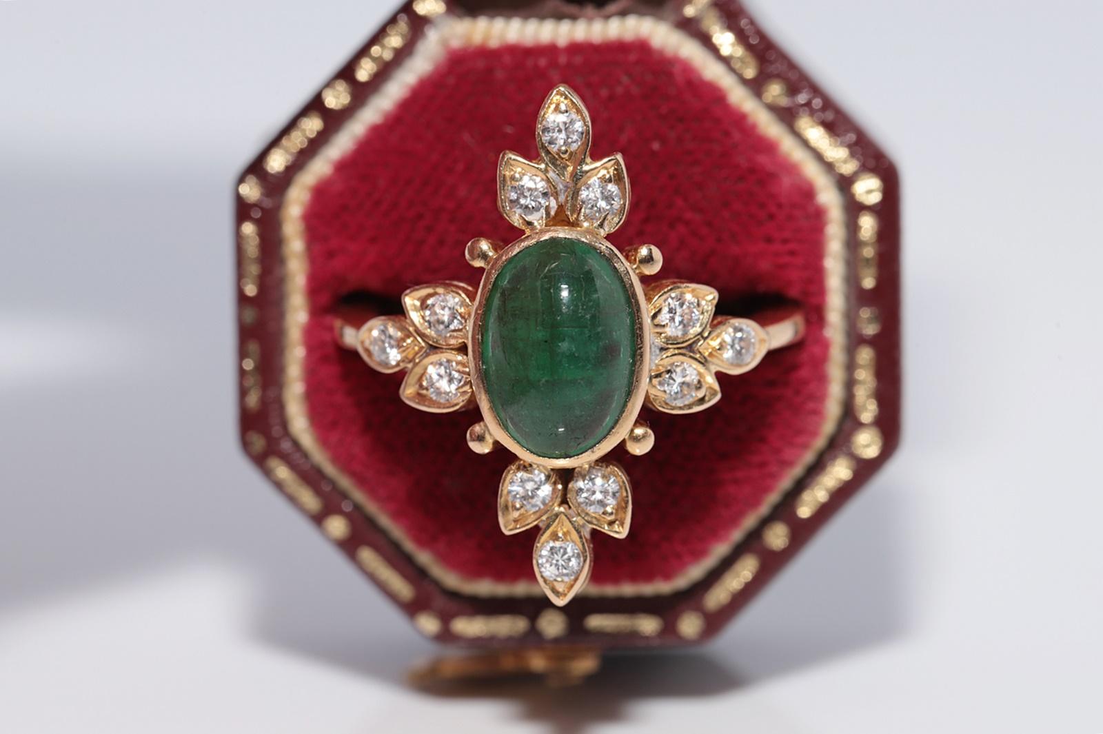 In very good condition.
Total weight is 4.9 grams.
Totally is diamond is has F-G color and vvs1-vs1 clarity.
Totally is emerald 2 ct.
Ring size is US 6.1
We can make any size.
The box is not included.
Please contact for any questions.