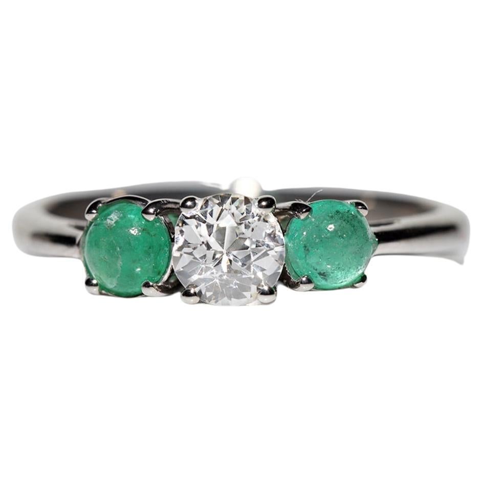 Vintage Circa 1980s 18k Gold Natural Diamond And Cabochon Emerald Ring  For Sale