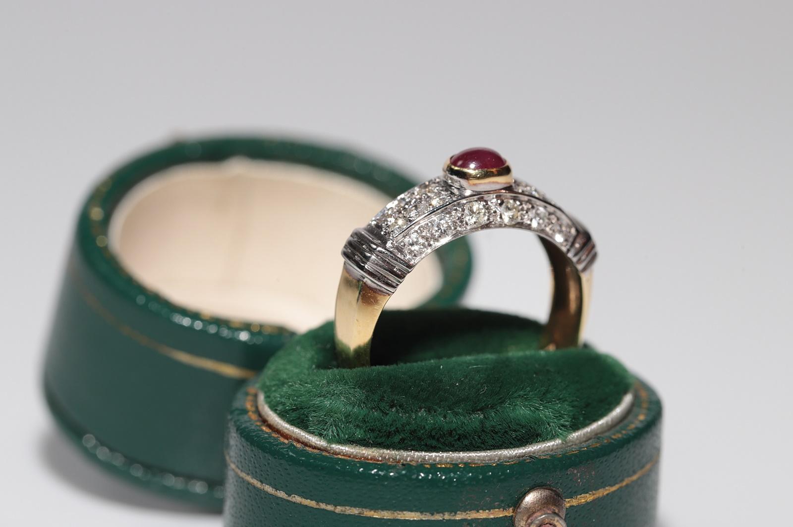 Briolette Cut Vintage Circa 1980s 18k Gold Natural Diamond And Cabochon Ruby Decorated Ring For Sale