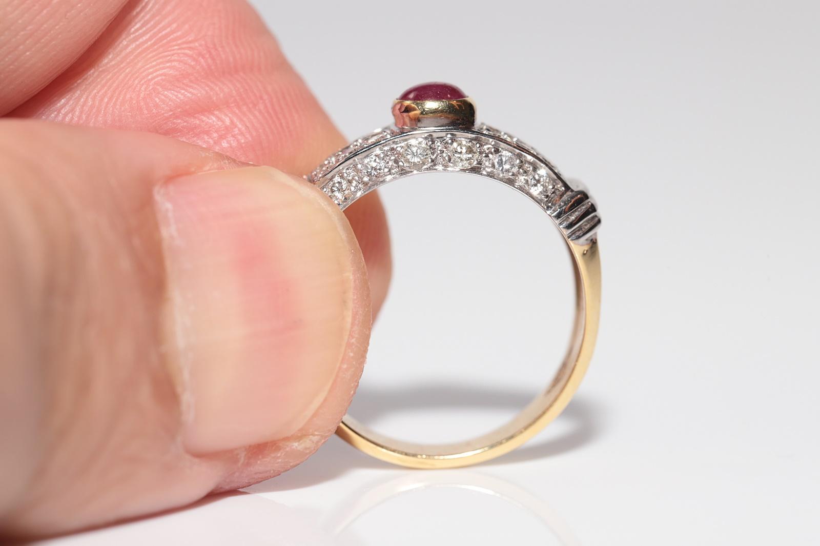 Vintage Circa 1980s 18k Gold Natural Diamond And Cabochon Ruby Decorated Ring For Sale 2