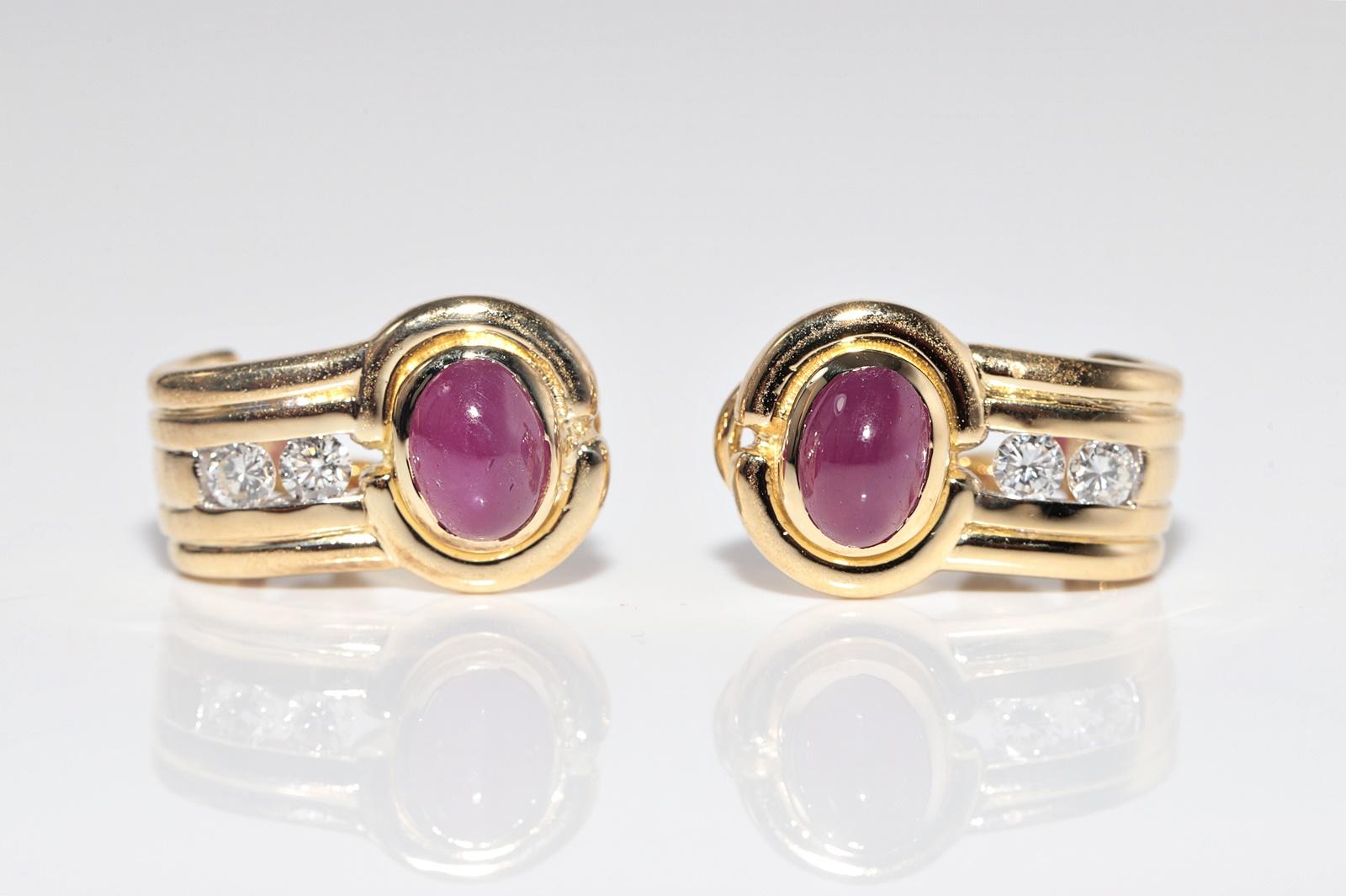 Vintage CIRCA 1980s 18k Gold Natürlicher Diamant und Cabochon Rubin Ohrring Damen im Angebot