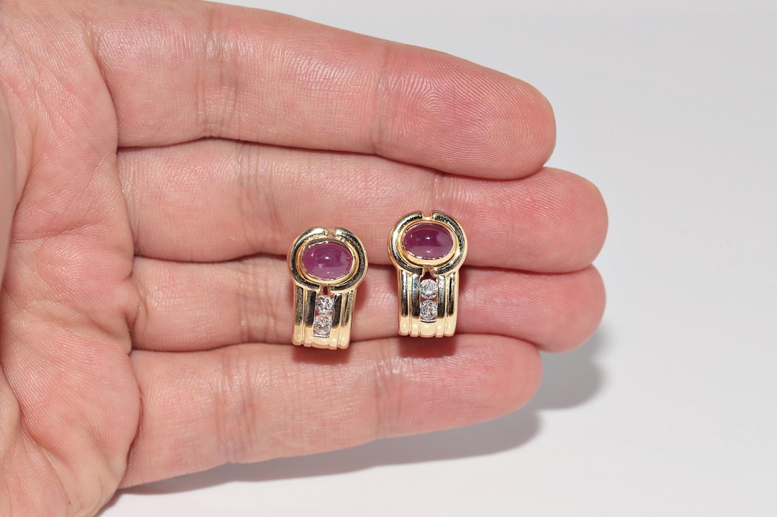Vintage CIRCA 1980s 18k Gold Natürlicher Diamant und Cabochon Rubin Ohrring im Angebot 2