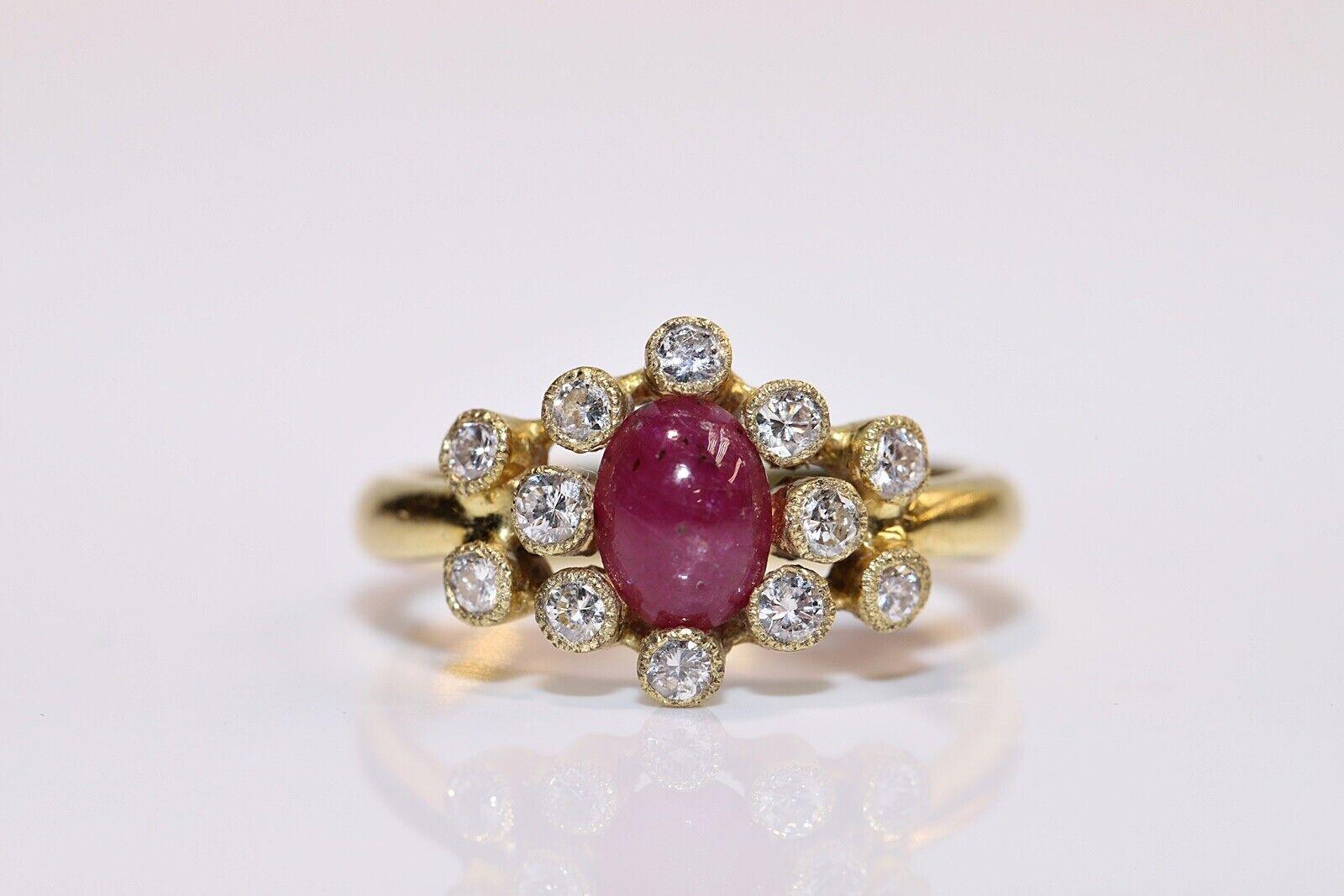 Retro Vintage Circa 1980s 18k Gold Natural Diamond And Cabochon Ruby Ring For Sale