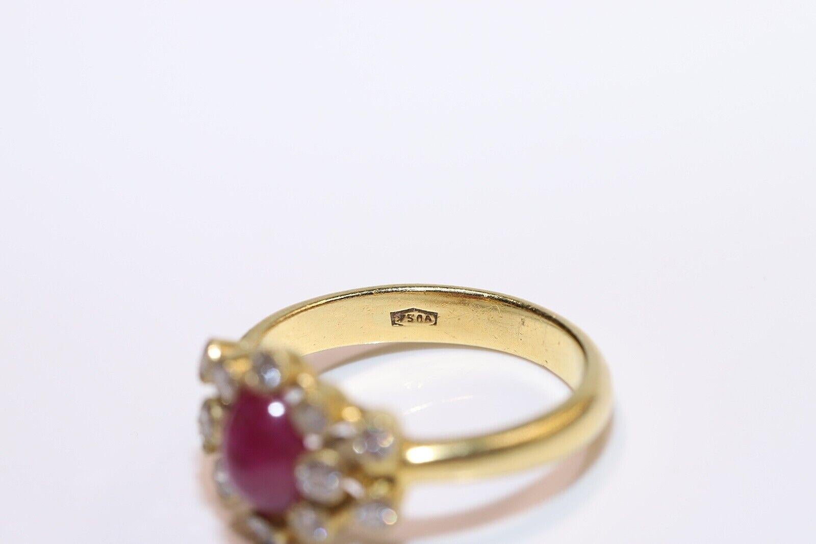 Women's Vintage Circa 1980s 18k Gold Natural Diamond And Cabochon Ruby Ring For Sale