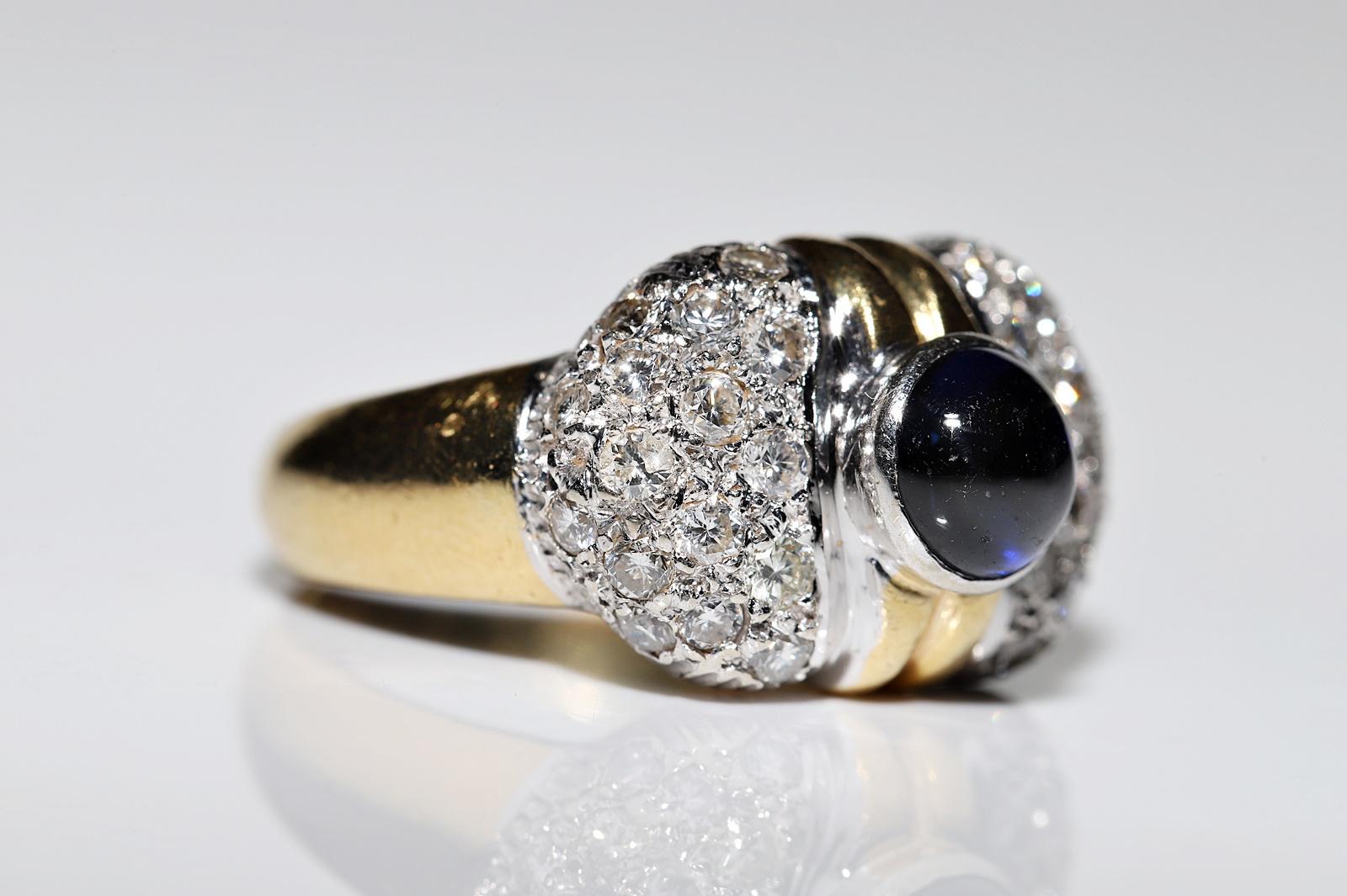 Anillo vintage circa años 80 de oro de 18k con diamante natural y zafiro cabujón Retro en venta