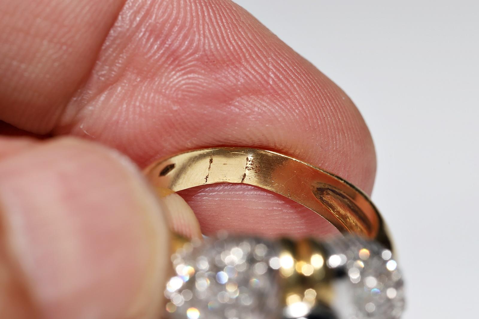 Anillo vintage circa años 80 de oro de 18k con diamante natural y zafiro cabujón en venta 2