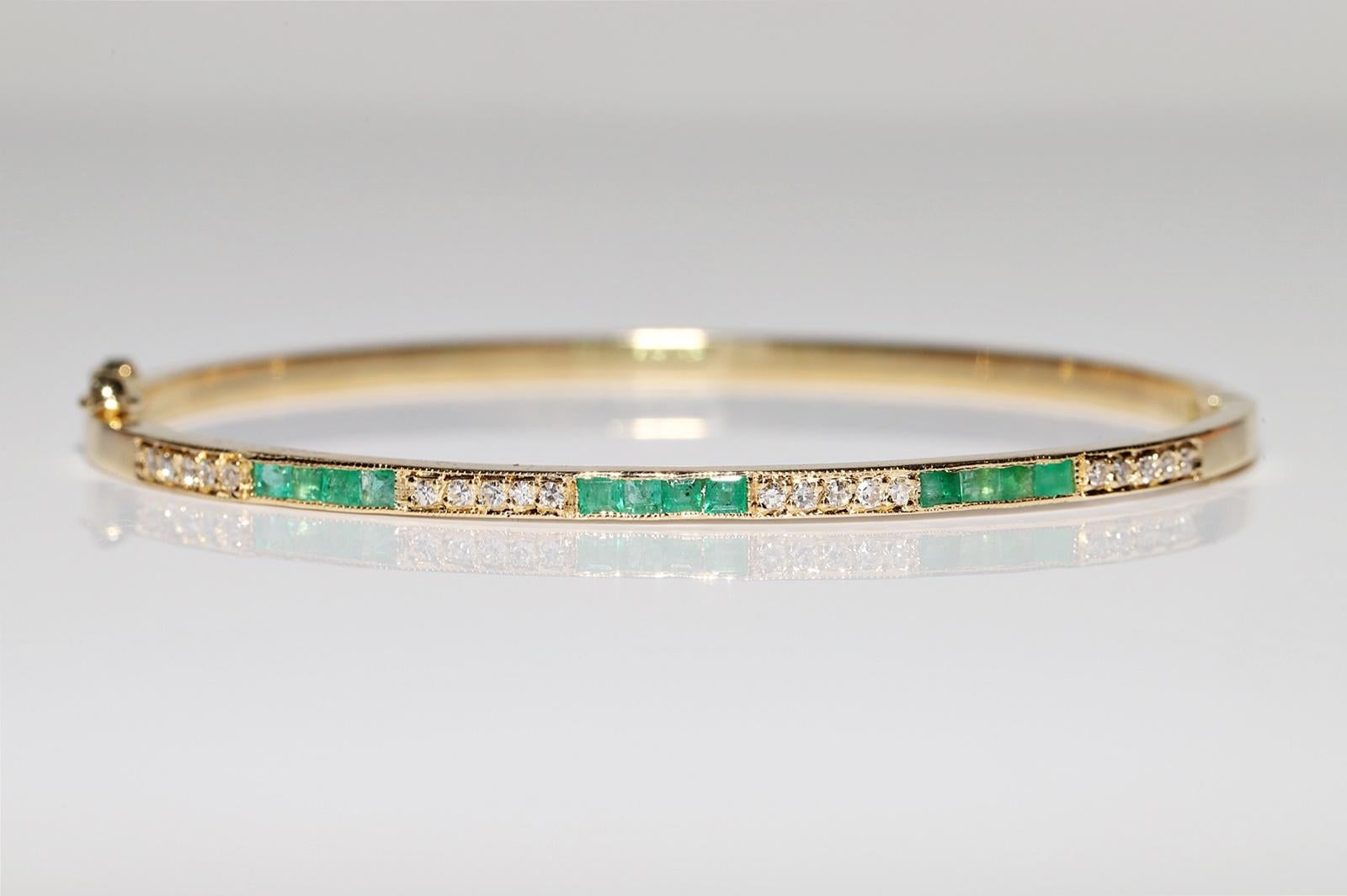 Armband aus 18 Karat Gold mit natürlichem Diamanten und Smaragd im Kaliberschliff, Vintage, ca. 1980er Jahre im Angebot 3
