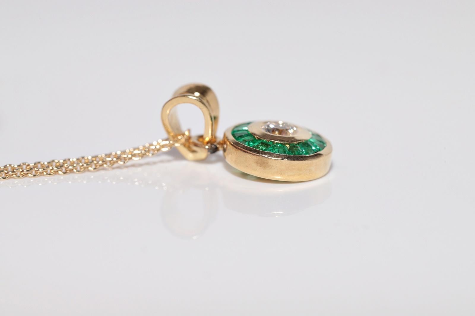 Halskette, Vintage, ca. 1980er Jahre, 18 Karat Gold, natürlicher Diamant und Smaragd im Kaliberschliff im Angebot 5