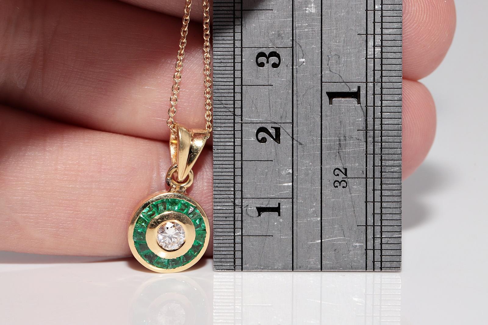 Halskette, Vintage, ca. 1980er Jahre, 18 Karat Gold, natürlicher Diamant und Smaragd im Kaliberschliff im Angebot 11