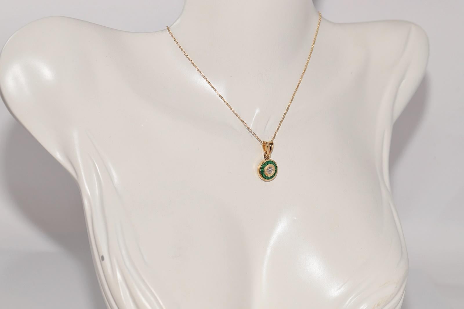 Halskette, Vintage, ca. 1980er Jahre, 18 Karat Gold, natürlicher Diamant und Smaragd im Kaliberschliff im Zustand „Gut“ im Angebot in Fatih/İstanbul, 34