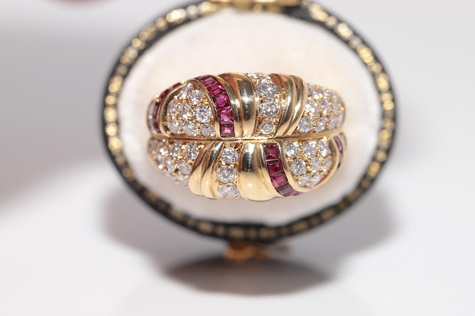 In sehr gutem Zustand.
Das Gesamtgewicht beträgt 10,6 Gramm.
Insgesamt ist der Diamant 1,40 ct.
Der Diamant hat F-G Farbe und vvs-vs Klarheit.
Insgesamt ist Rubin 0.65 ct.
Ringgröße ist US 6.5
Wir können jede Größe herstellen.
Bitte kontaktieren Sie