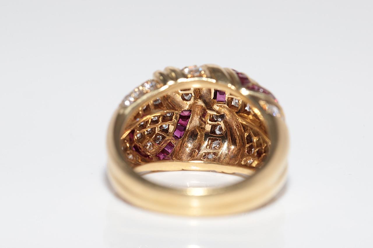Dekorierter Vintage-Ring aus 18 Karat Gold mit natürlichem Diamanten und Rubin im Kaliberschliff, ca. 1980er Jahre im Angebot 2