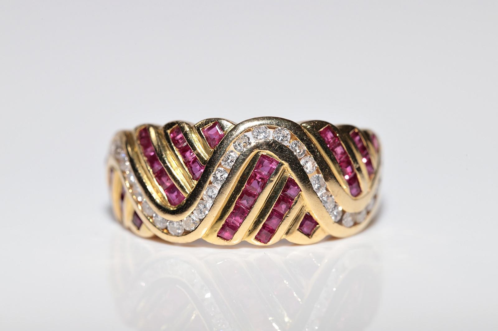Anello in oro 18 carati con diamanti naturali e rubini taglio calibro, vintage, anni '80 circa in vendita 1
