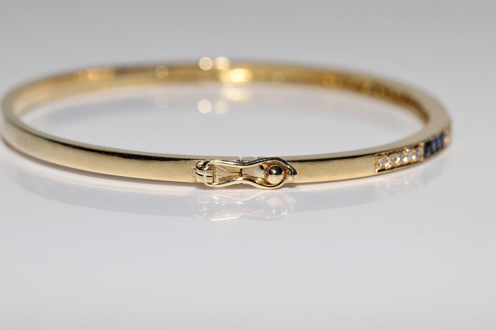 Vintage Circa 1980s 18k Gold Natural Diamond And Caliber Cut Sapphire Bracelet For Sale 5