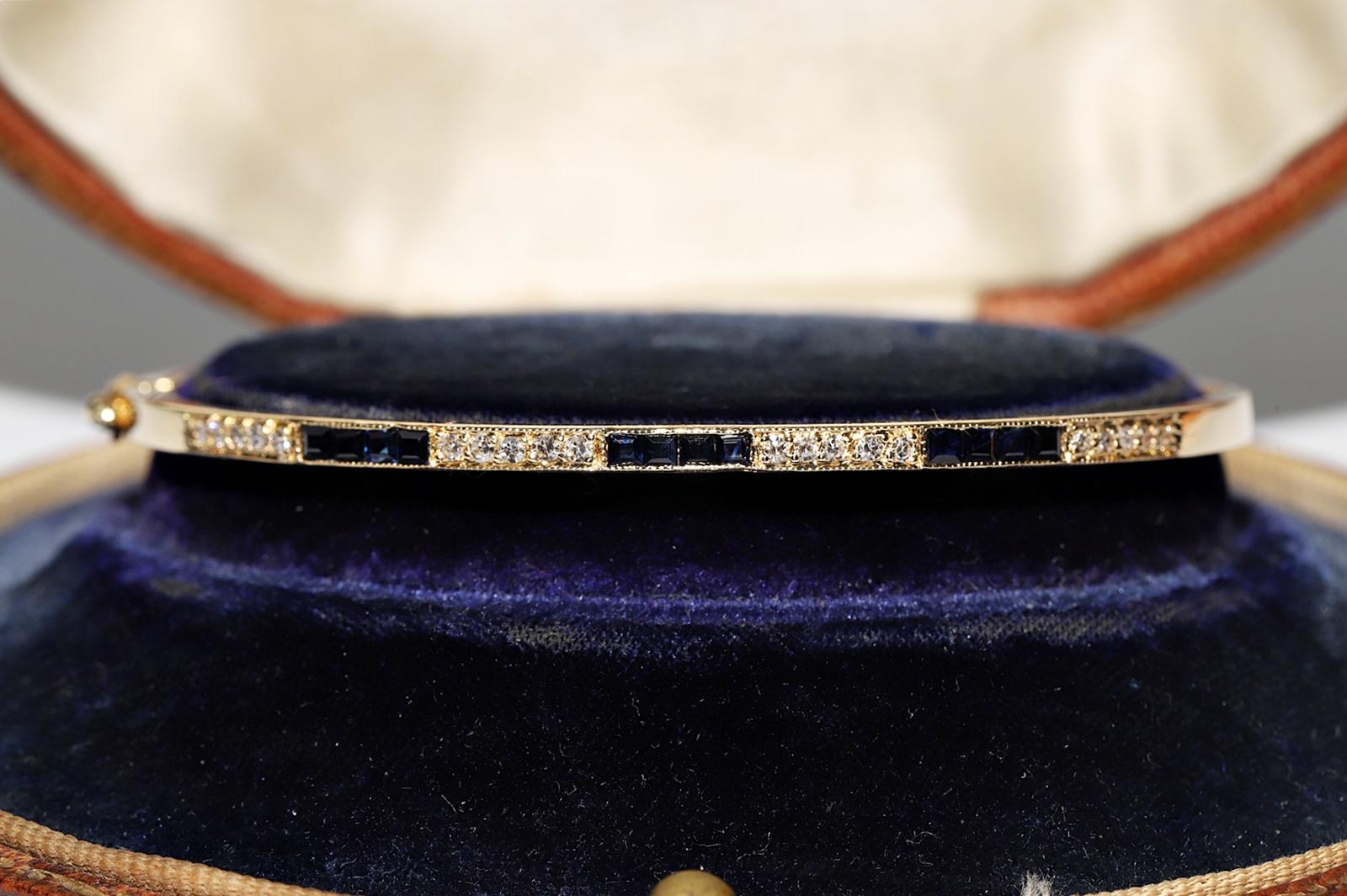 Vintage Circa 1980s 18k Gold Natural Diamond And Caliber Cut Sapphire Bracelet For Sale 2