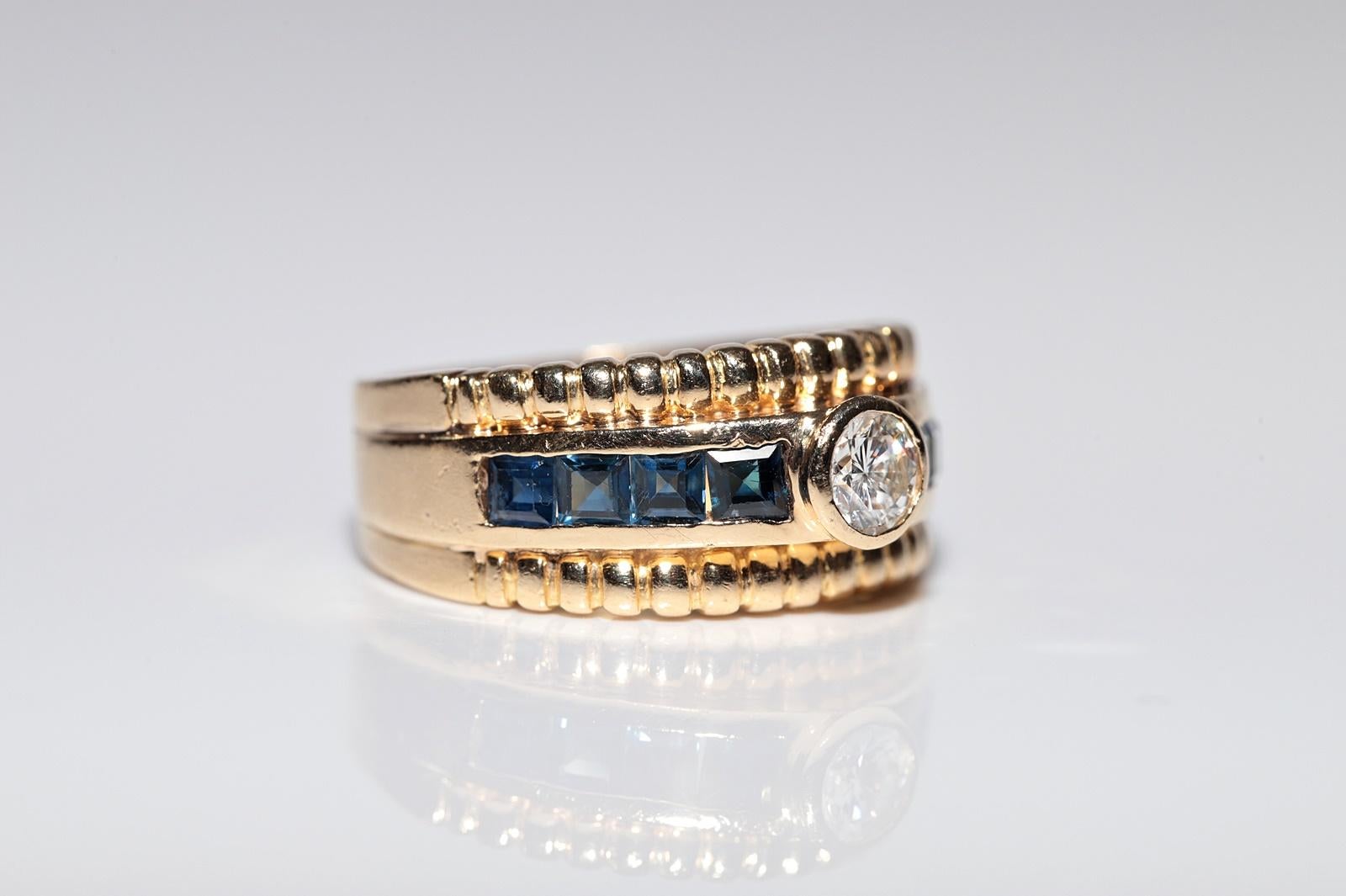Vintage Circa 1980s 18k Gold Natural Diamond And Caliber Cut Sapphire Ring In Good Condition For Sale In Fatih/İstanbul, 34