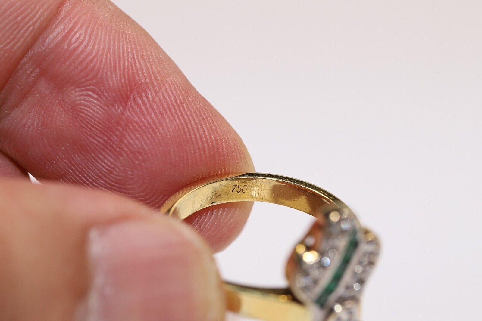 Vintage Circa 1980er Jahre 18k Gold Natürlicher Diamant und Kaliber Smaragd Ring im Angebot 1