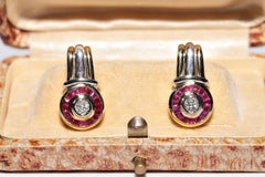 Vintage Circa 1980 Boucle d'oreille en or 18k ornée de diamants naturels et de rubis de calibre