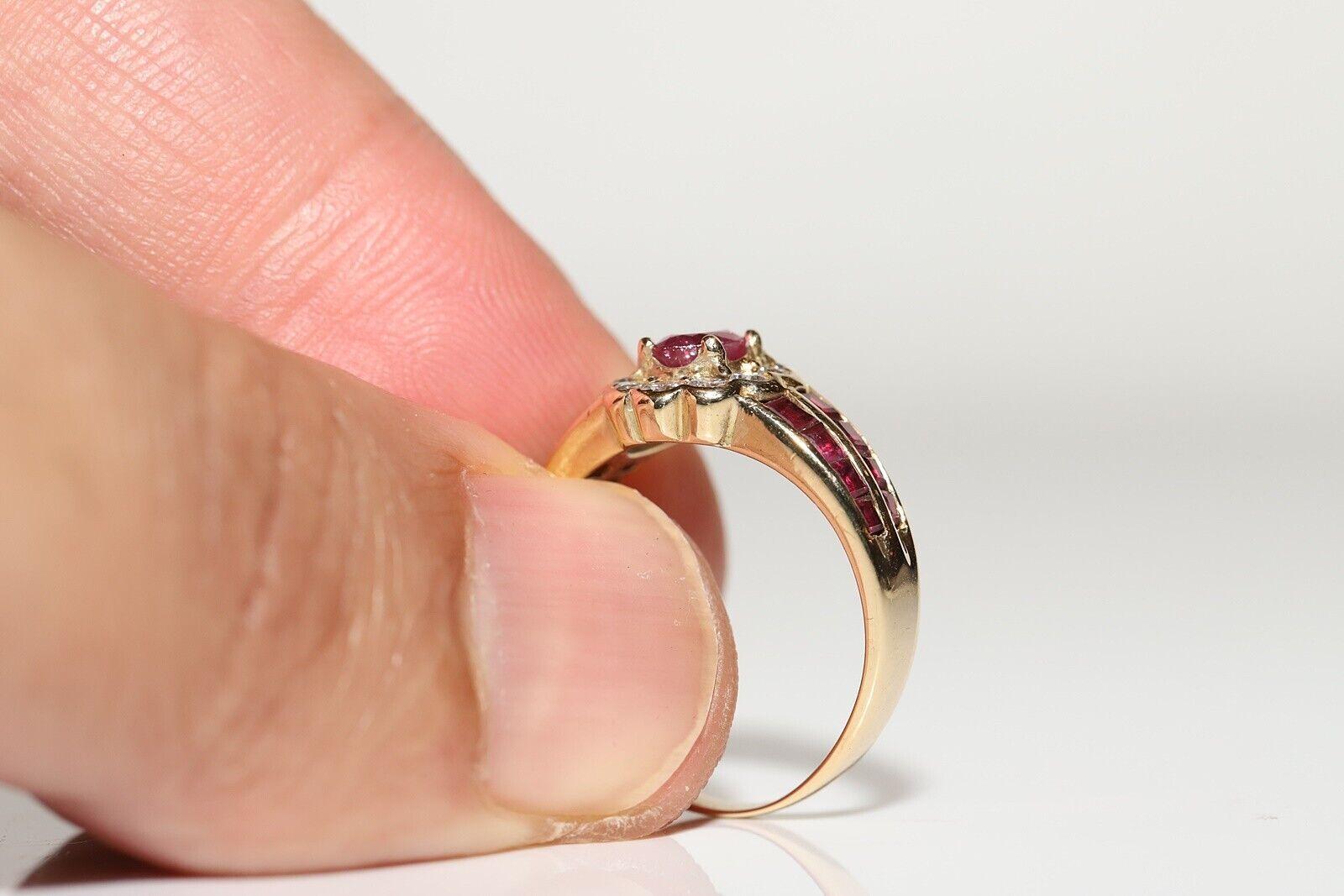 Retro Vintage Circa 1980s 18k Gold Natural Diamond And Caliber Ruby Decorated Ring For Sale