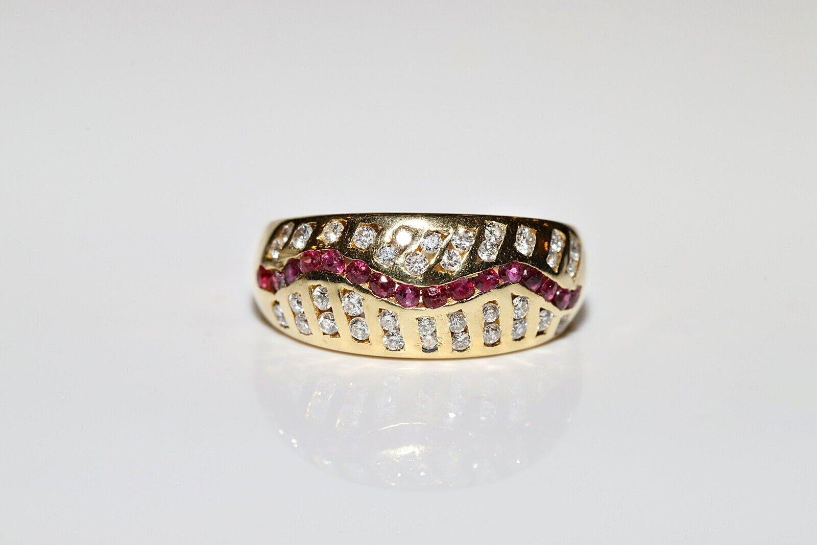 Vintage Circa 1980er Jahre 18k Gold Natürlicher Diamant und Kaliber Rubin Dekorierter Ring (Retro) im Angebot