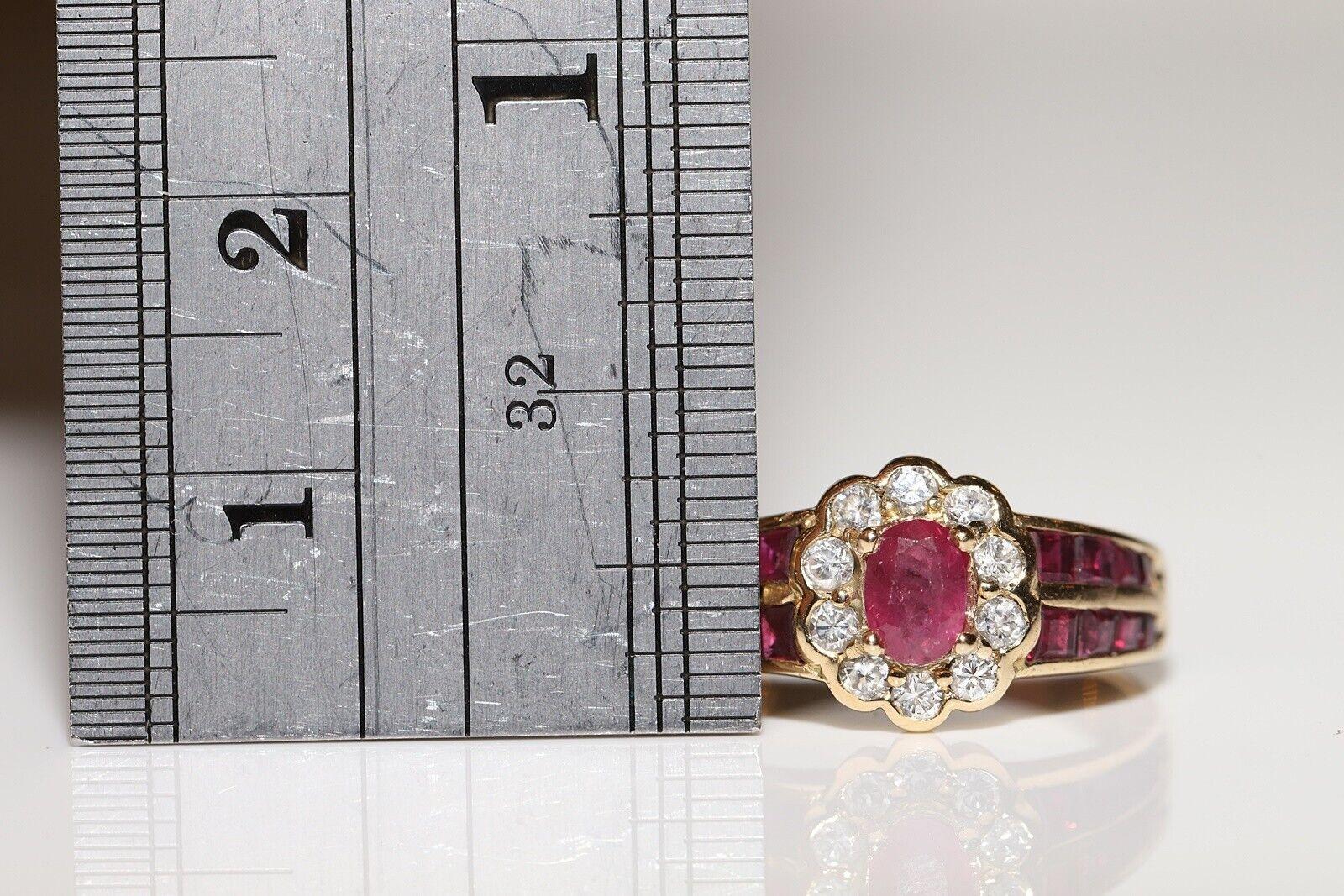 Vintage Circa 1980er Jahre 18k Gold Natürlicher Diamant und Kaliber Rubin Dekorierter Ring Damen