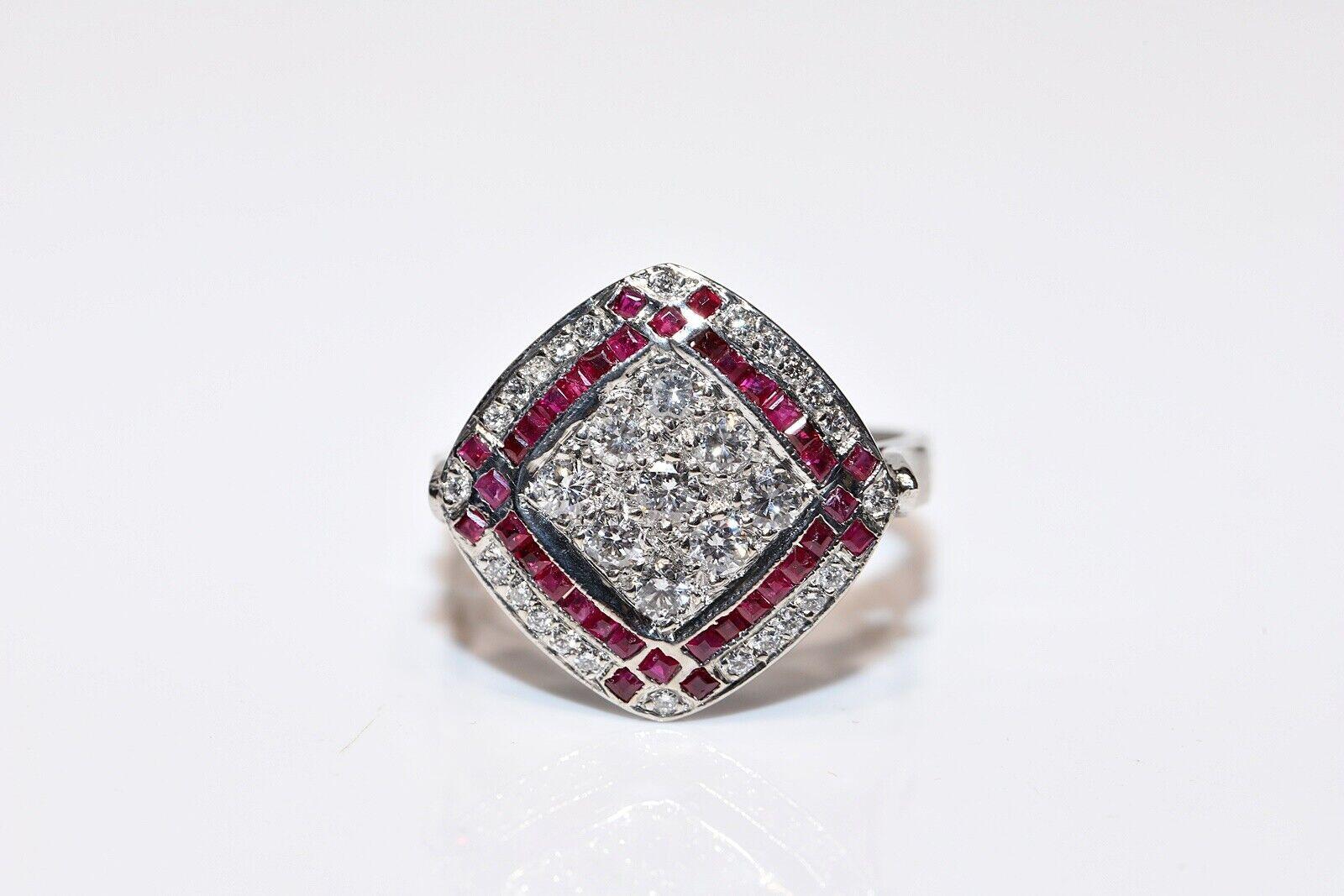 Vintage Circa 1980s 18k Gold Natural Diamond And Caliber Ruby Decorated Ring  For Sale 3