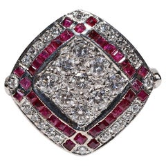Vintage Circa 1980s 18k Gold Natural Diamond And Caliber Ruby Decorated Ring