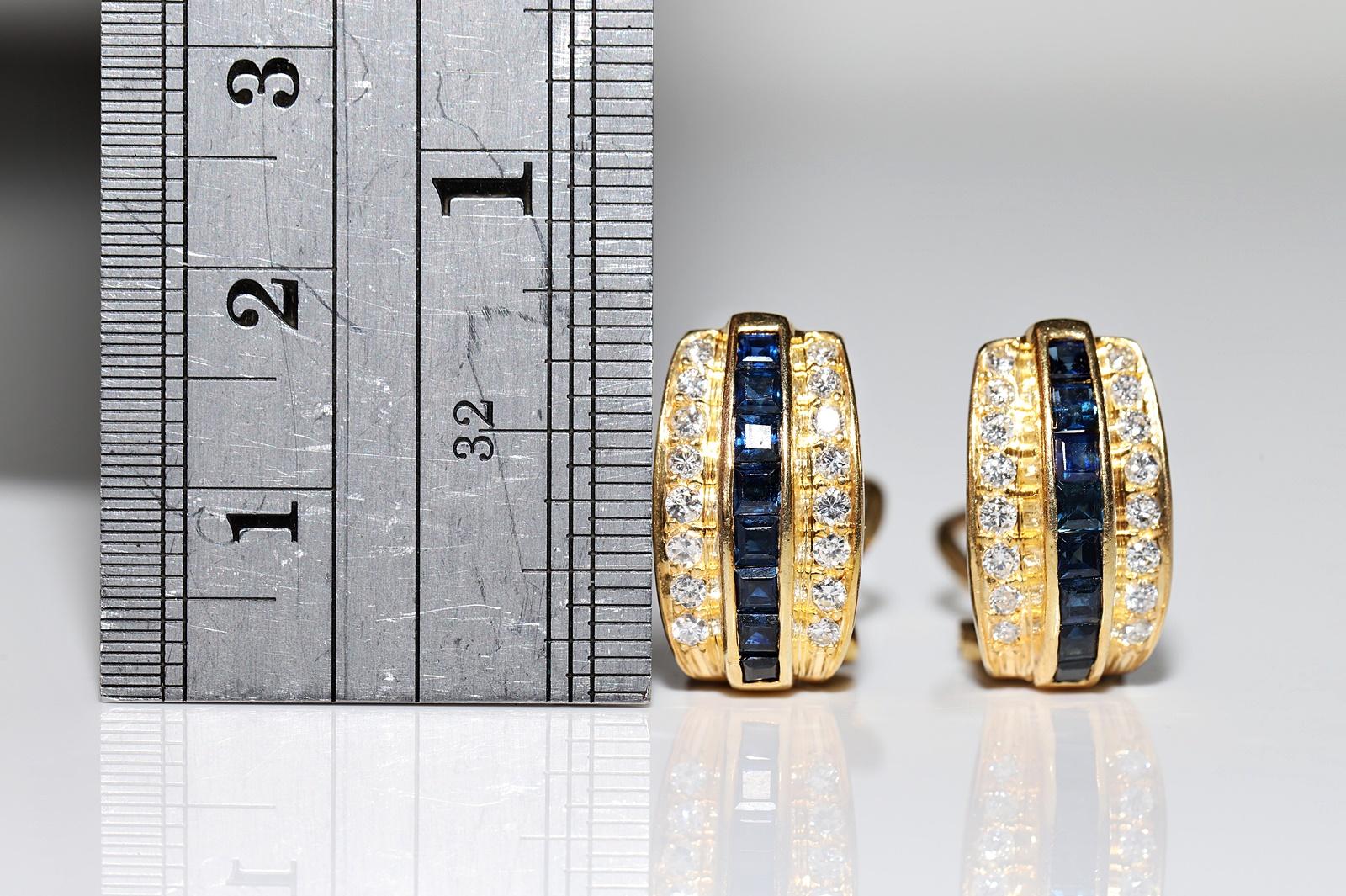Retro Vintage Circa 1980s 18k Gold Natural Diamond And Caliber Sapphire Earring For Sale