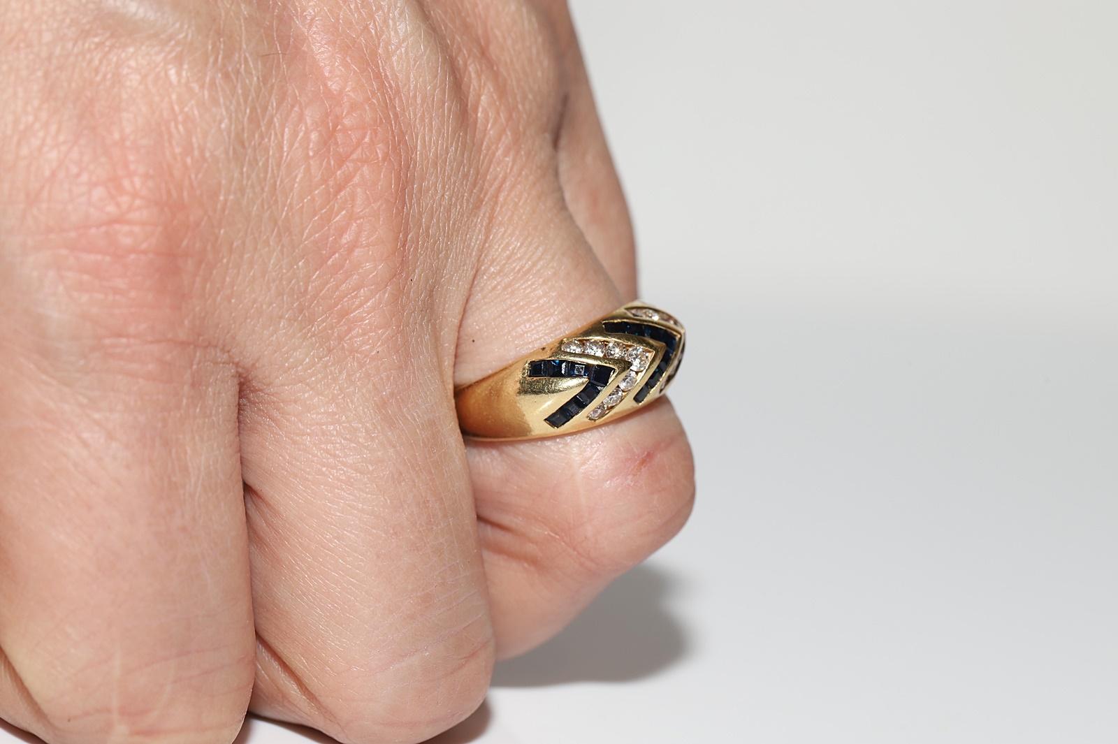 Vintage Circa 1980s 18k Gold Natural Diamond And Caliber Sapphire Ring For Sale 7