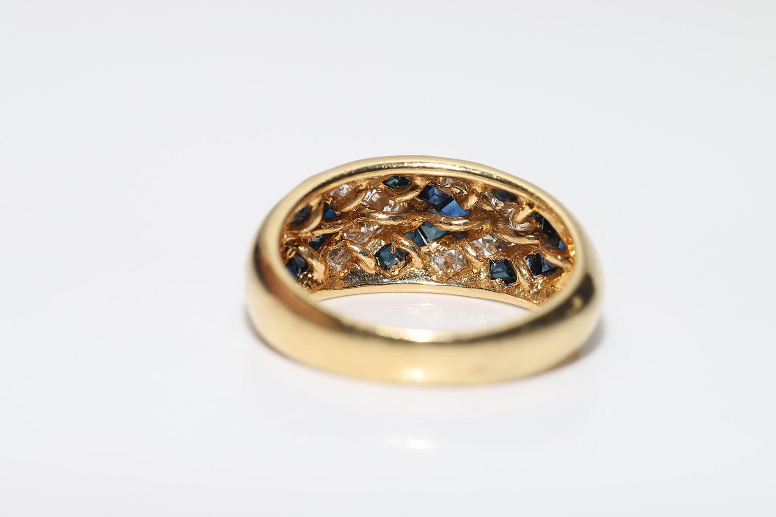 Women's Vintage Circa 1980s 18k Gold Natural Diamond And Caliber Sapphire Ring  For Sale