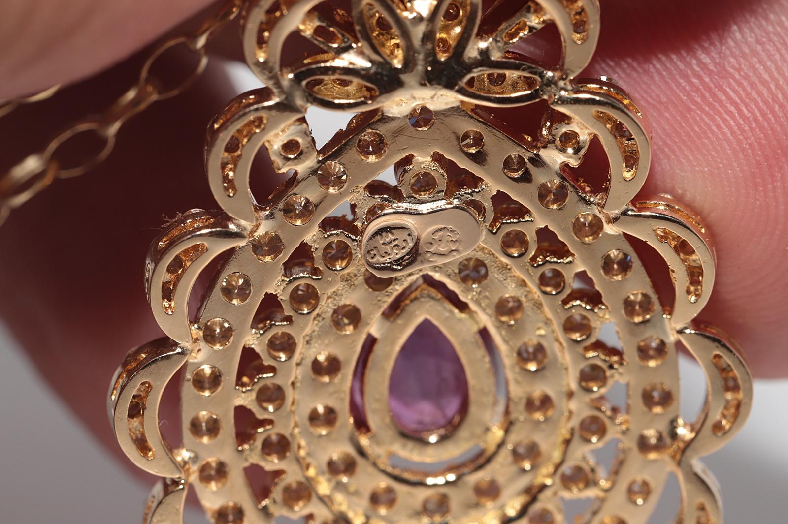 Vintage Circa 1980s 18k Gold Natural Diamond And Drop Ruby Pendant Necklace For Sale 9