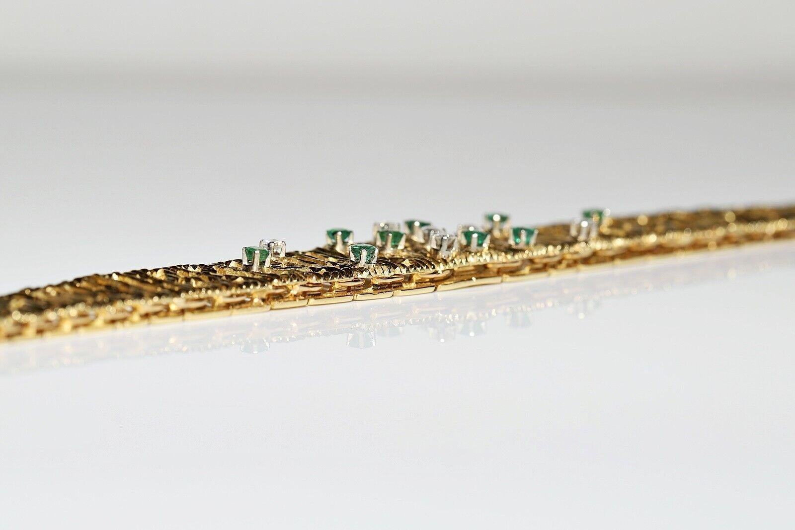 Armband aus 18 Karat Gold mit natürlichen Diamanten und Smaragden, Vintage, ca. 1980er Jahre  im Angebot 3