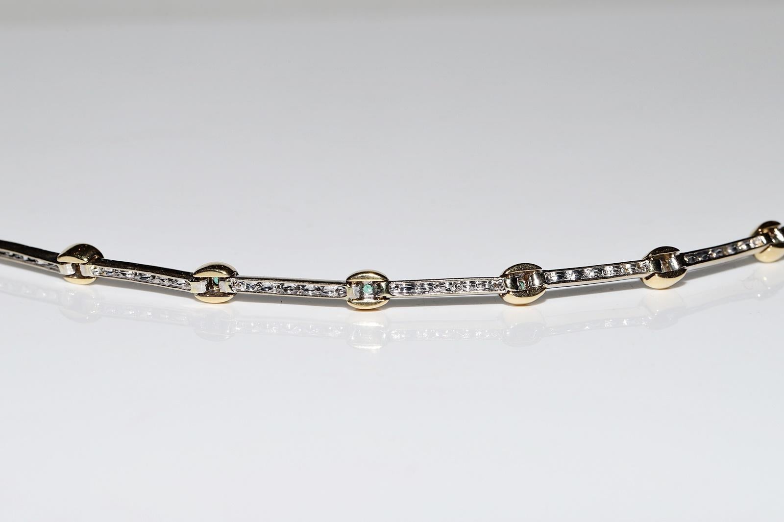 Vintage Circa 1980s 18k Gold Natural Diamond And Emerald Decorated Bracelet  For Sale 4