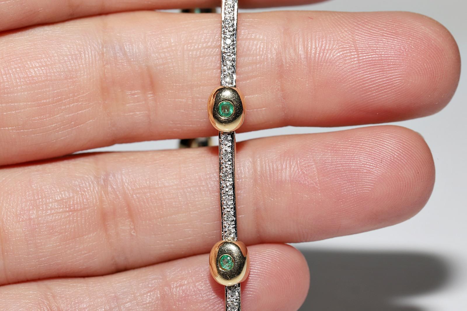 Vintage Circa 1980s 18k Gold Natural Diamond And Emerald Decorated Bracelet  For Sale 7