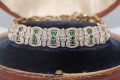 Vintage CIRCA 1980er Jahre 18K Gold natürlichen Diamanten und Smaragd dekoriert Armband