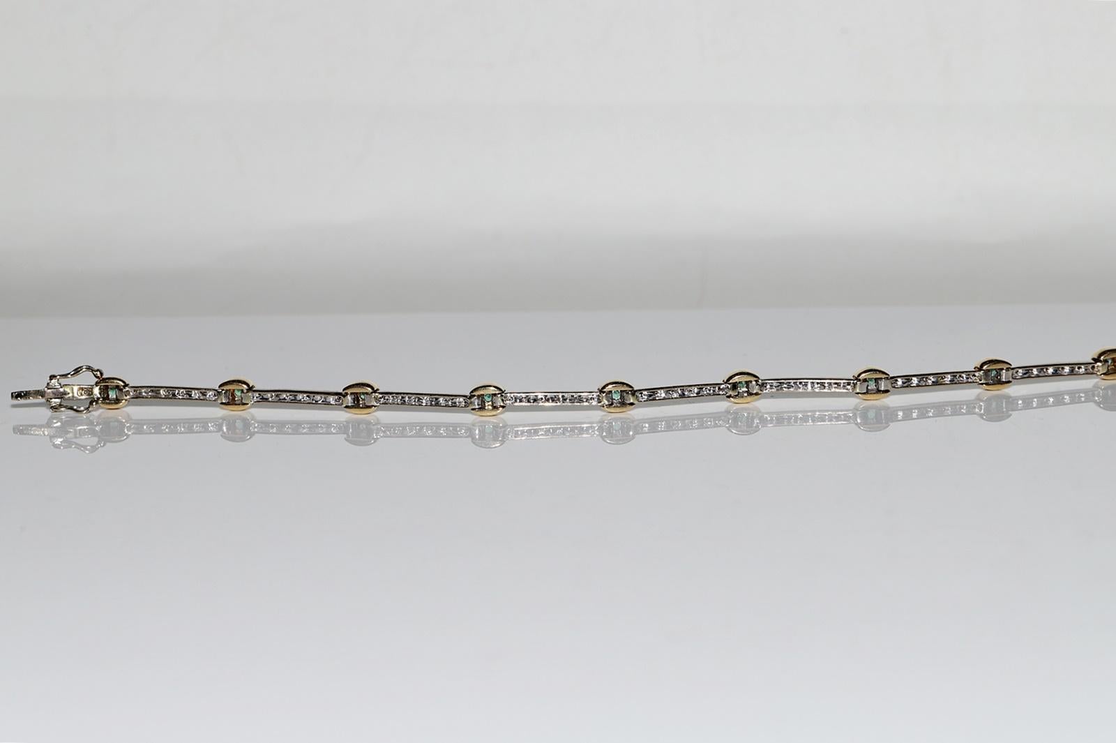 Vintage Circa 1980s 18k Gold Natural Diamond And Emerald Decorated Bracelet  For Sale 3