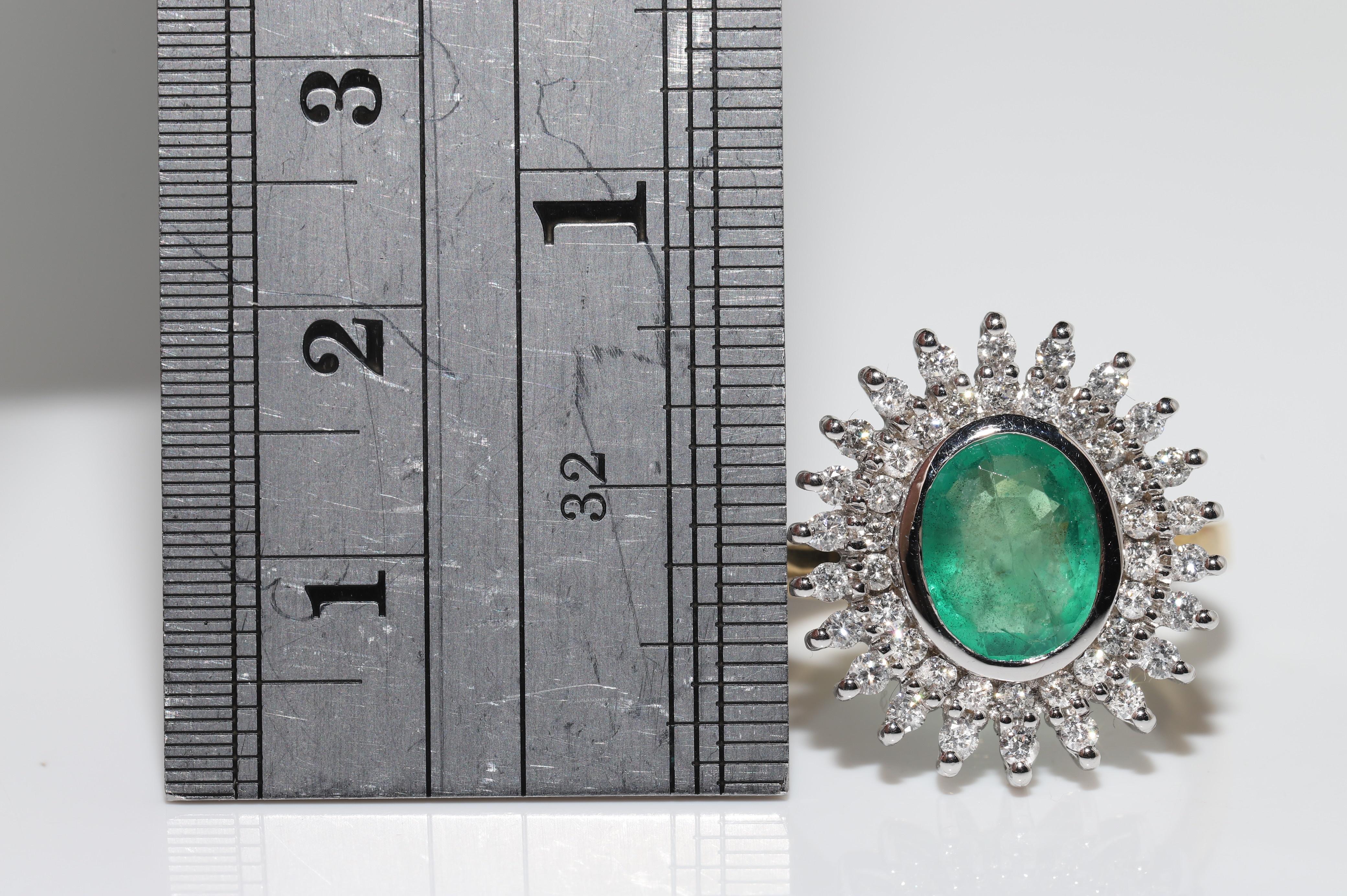 Vintage Circa 1980s 18k Gold Natural Diamond And Emerald Decorated Cocktail Ring In Good Condition In Fatih/İstanbul, 34