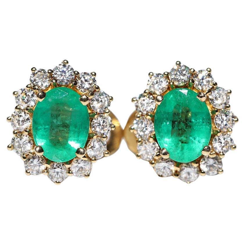 Vintage Circa 1980s 18k Gold Natural Diamond And Emerald Decorated Earring For Sale