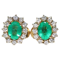 Vintage Circa 1980s 18k Gold Natural Diamond And Emerald Decorated Earring