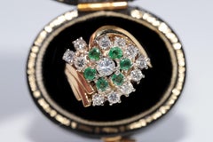 Vintage Circa 1980s 18k Gold Natural Diamond And Emerald Decorated Ring
