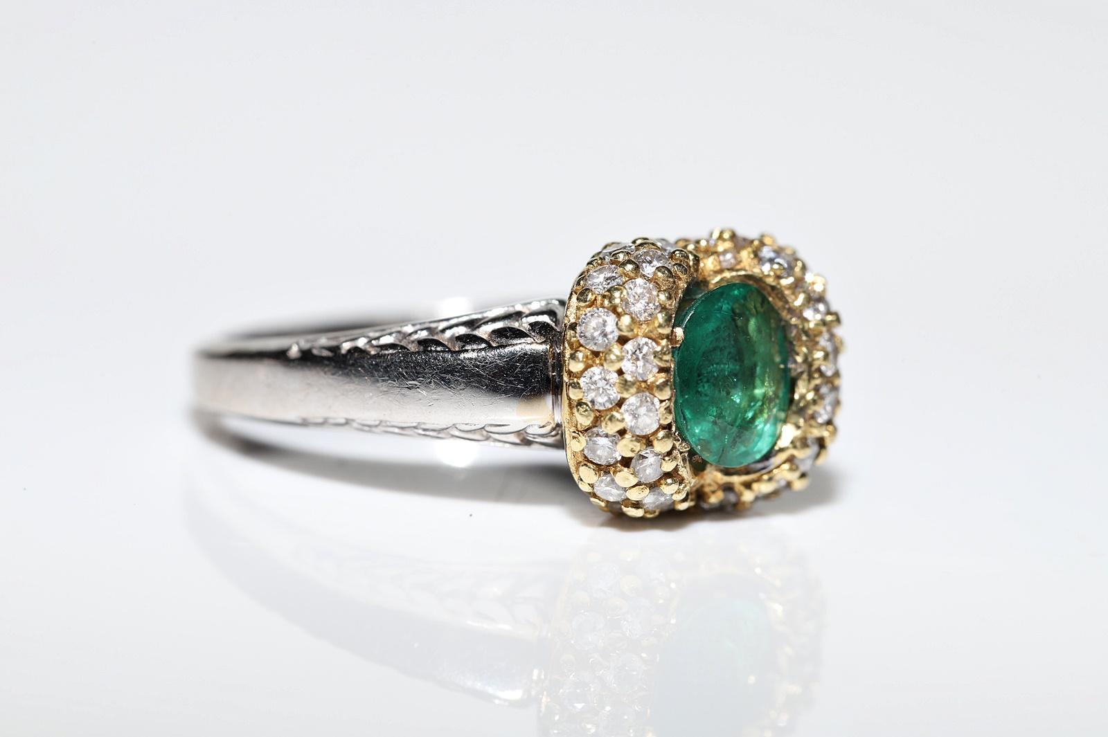 Vintage Circa 1980er Jahre 18k Gold Natürlicher Diamant und Smaragd Dekorierter Ring im Zustand „Gut“ im Angebot in Fatih/İstanbul, 34