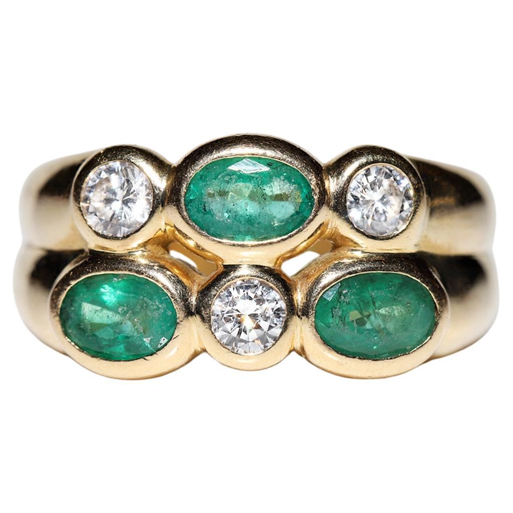 Vintage Circa 1980s 18k Gold Natural Diamond And Emerald Decorated Ring For Sale