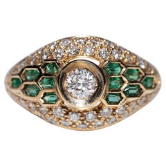 Anillo Vintage Circa 1980s Oro 18k Decorado con Diamantes Naturales y Esmeraldas