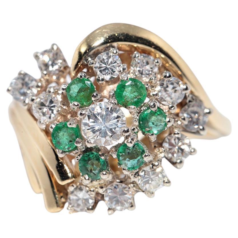 Vintage Circa 1980s 18k Gold Natural Diamond And Emerald Decorated Ring