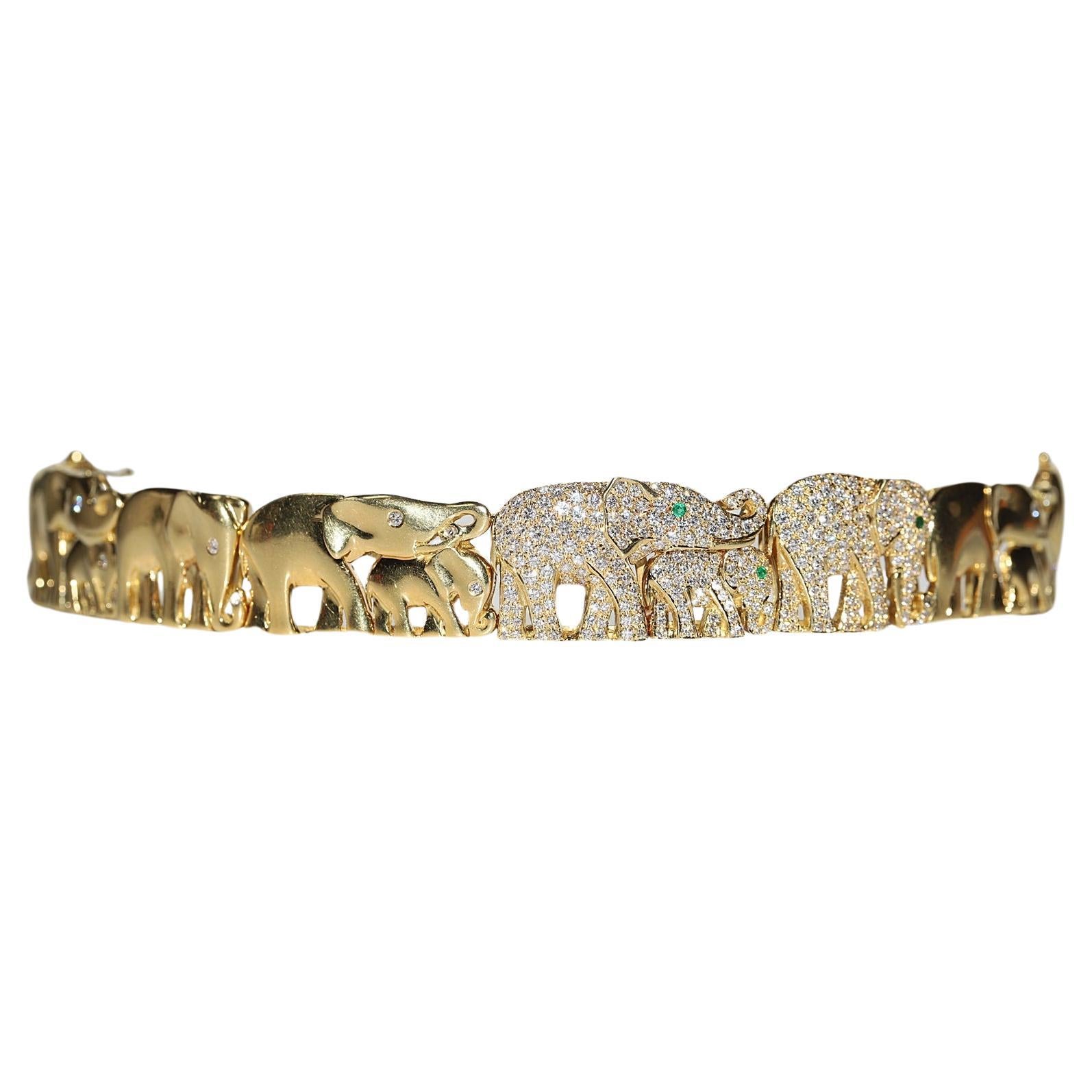 Vintage Circa 1980s 18k Gold Natural Diamond And Emerald Elephant Bracelet  For Sale