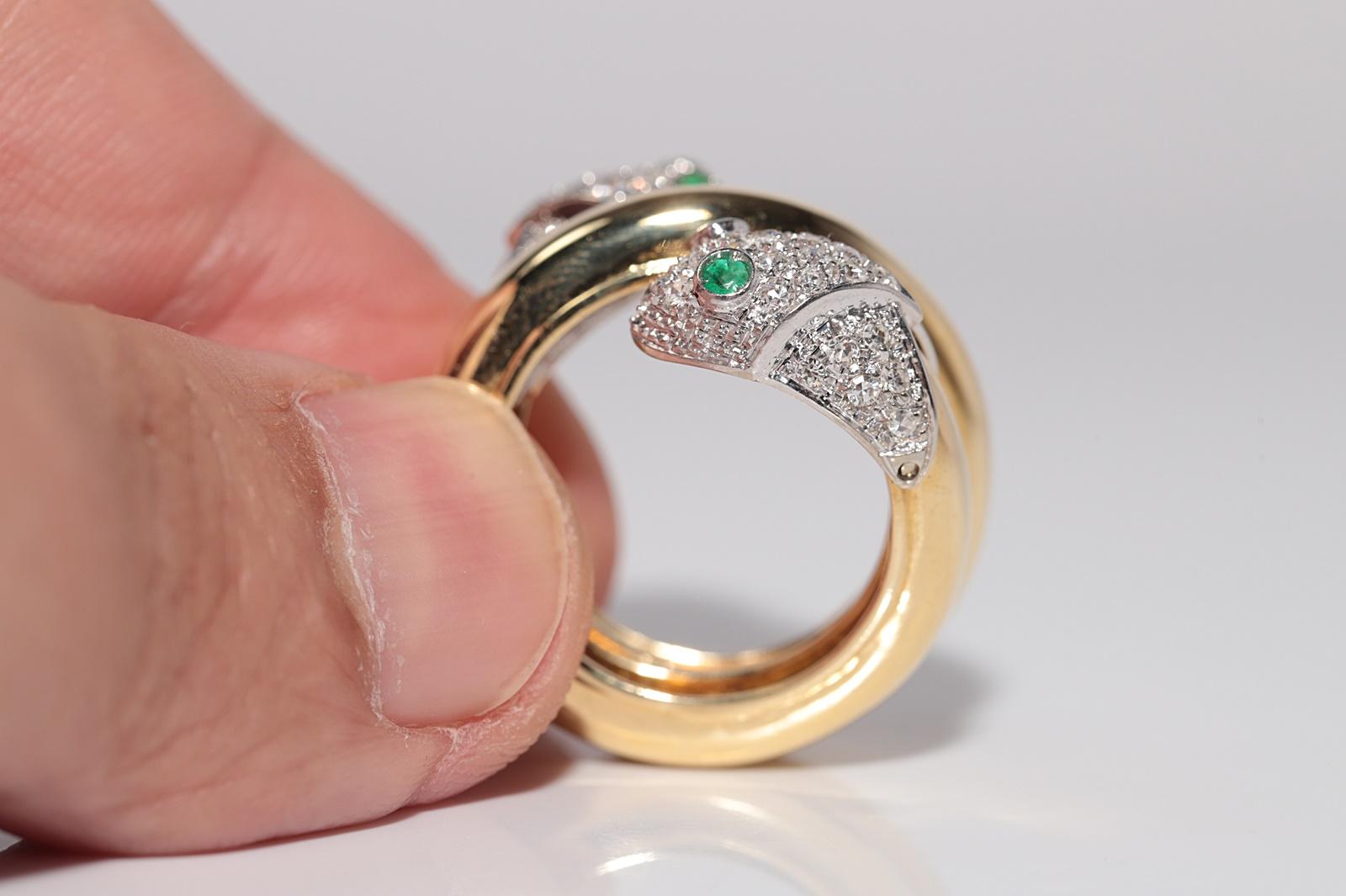 Vintage Circa 1980er Jahre 18k Gold Natürlicher Diamant und Smaragd Fischkopf-Ring im Fischkopf-Stil im Angebot 4