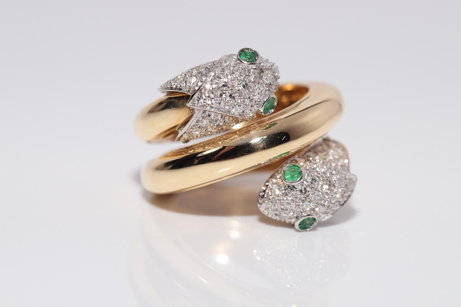 Vintage Circa 1980er Jahre 18k Gold Natürlicher Diamant und Smaragd Fischkopf-Ring im Fischkopf-Stil im Zustand „Gut“ im Angebot in Fatih/İstanbul, 34