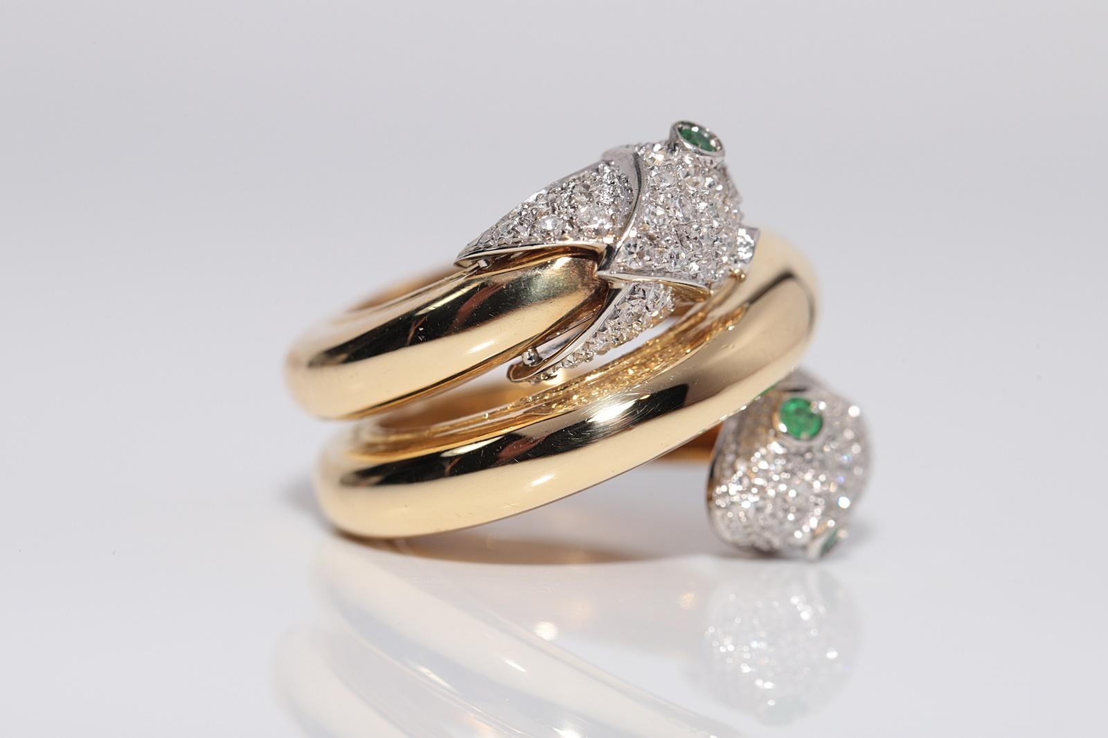 Vintage Circa 1980er Jahre 18k Gold Natürlicher Diamant und Smaragd Fischkopf-Ring im Fischkopf-Stil Damen im Angebot