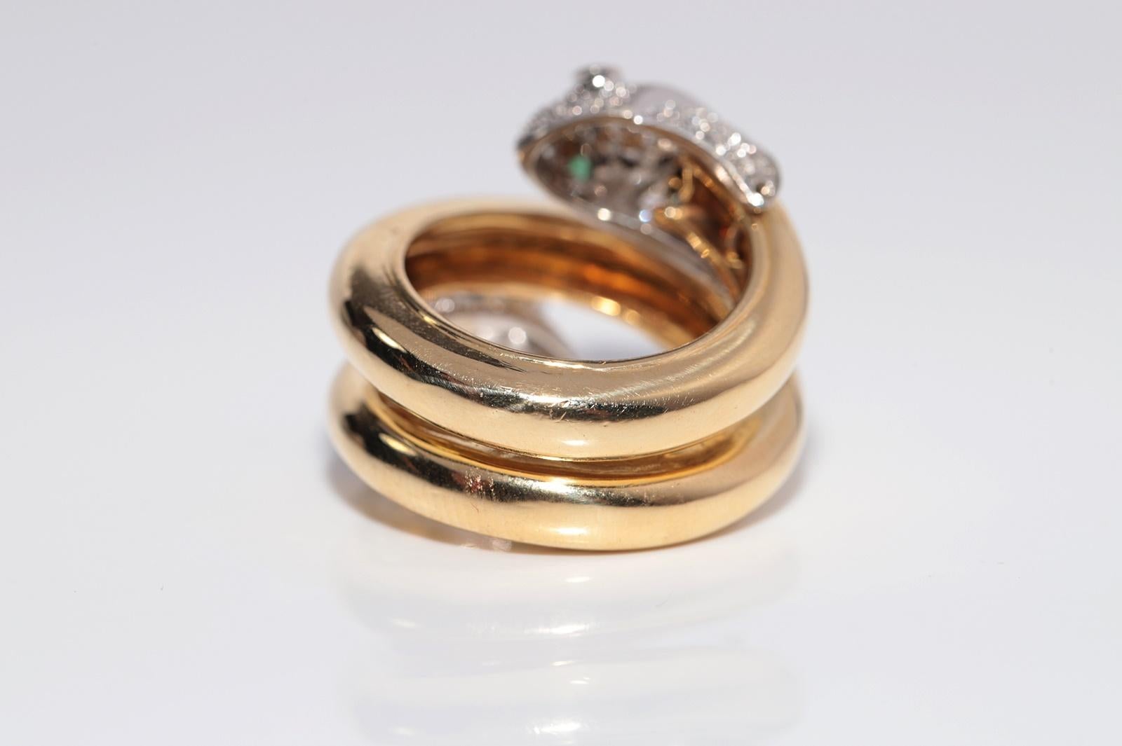 Vintage Circa 1980er Jahre 18k Gold Natürlicher Diamant und Smaragd Fischkopf-Ring im Fischkopf-Stil im Angebot 2