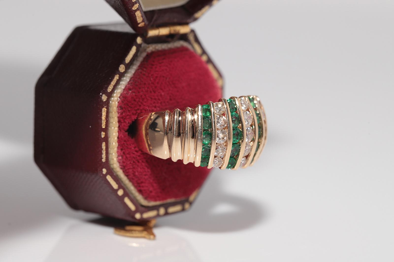 Vintage-Ring aus 18 Karat Gold mit natürlichem Diamant und Smaragd, ca. 1980er Jahre (Kunsthandwerker*in) im Angebot